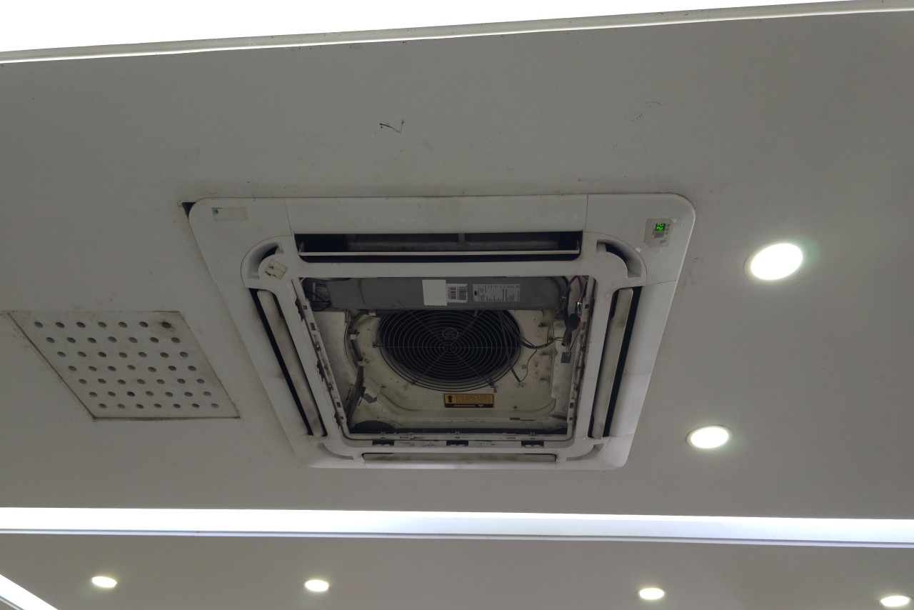 Lampu downlight untuk plafon.jpg